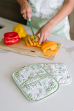 Load image into Gallery viewer, Sage+Stitch Pot Holders Green Herbs